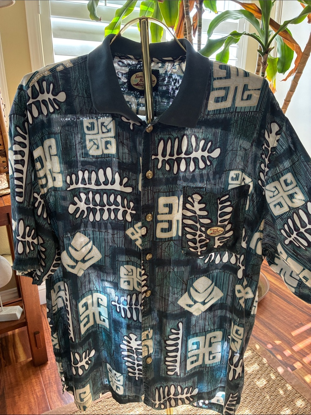 Tommy Bahama Black and Teal Tropical-Print Short-Sleeve Button-Down